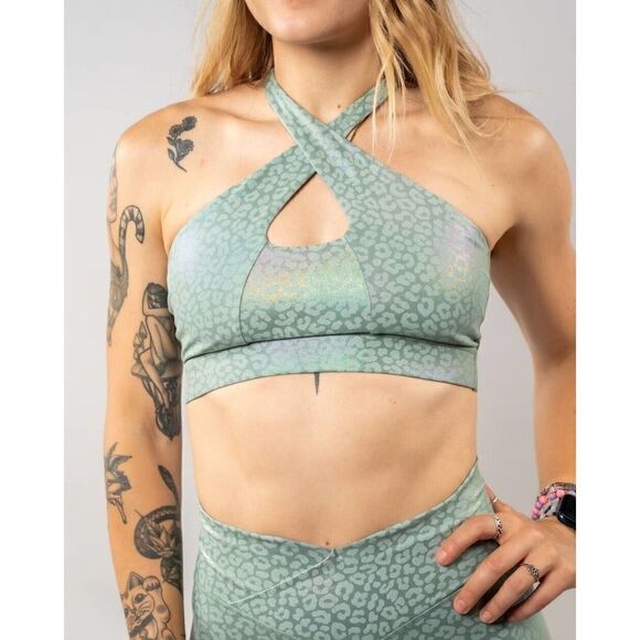 TYC Allure Sports Bra Green Iridescent Leopard Til You Collapse fitness SZ L - Picture 1 of 6
